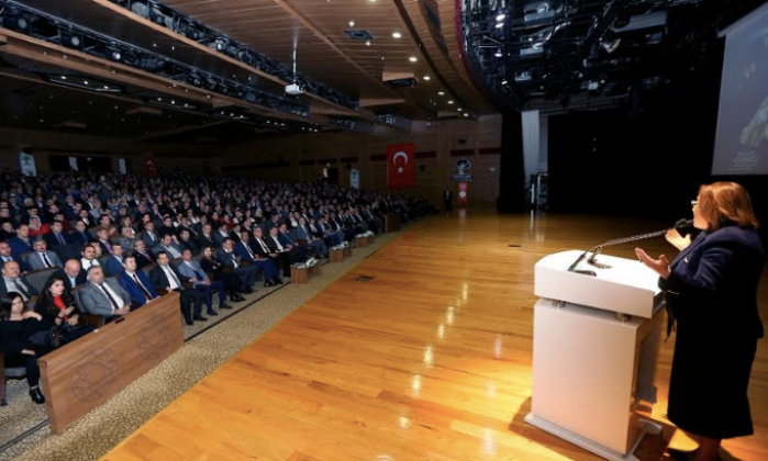 Fatma Şahin: Okullara spor desteği vereceğiz