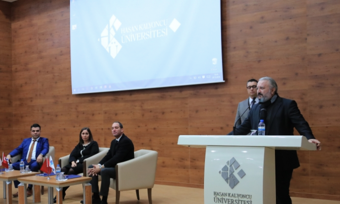 Uzman hukukçular HKÜ’de tecrübelerini paylaştı