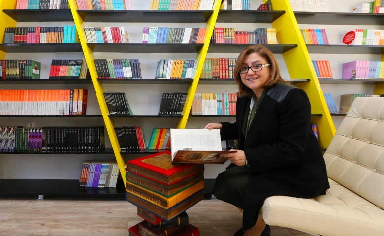 Kitap evi hizmete girdi