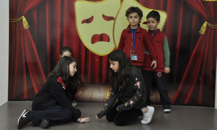 GKV’li barış elçilerinin drama gösterisi ilgi gördü