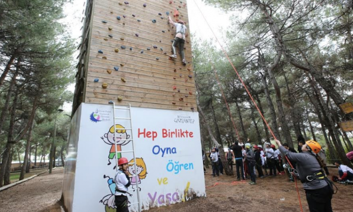 Öğrencilere özgüven eğitimi veriliyor