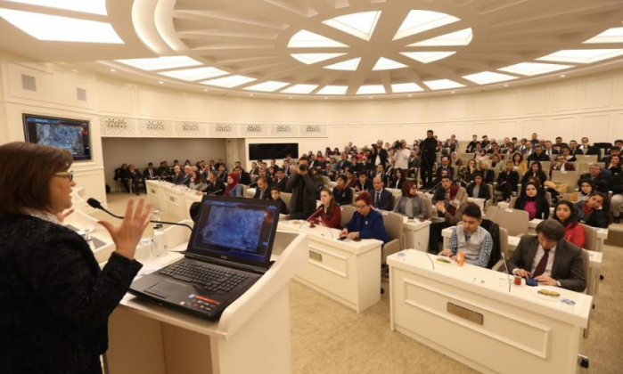 Gazişehir Öğrenci Meclisi Büyükşehir Belediyesi’nde toplandı