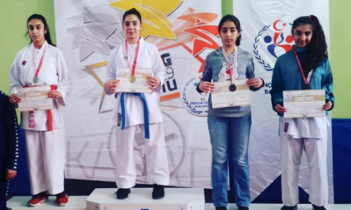 Erdem Koleji öğrencileri bölge şampiyonu