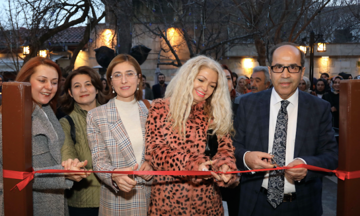 GAÜN Moda ve Tasarım öğrencileri eserlerini sergiledi