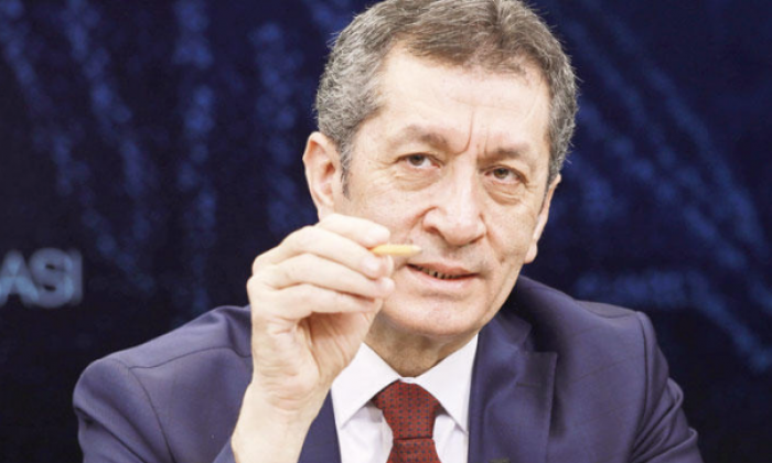 Öğretmene yan alan ve sertifika geliyor