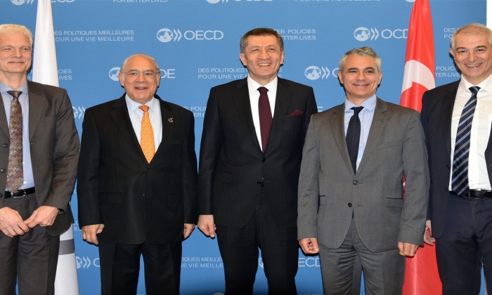 Bakan Selçuk OECD'de 2023 Eğitim Vizyonu’nu anlattı