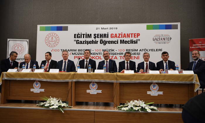 Bakan Selçuk; “Gaziantep, açılan tasarım beceri atölyeleriyle birçok şehre örnek”