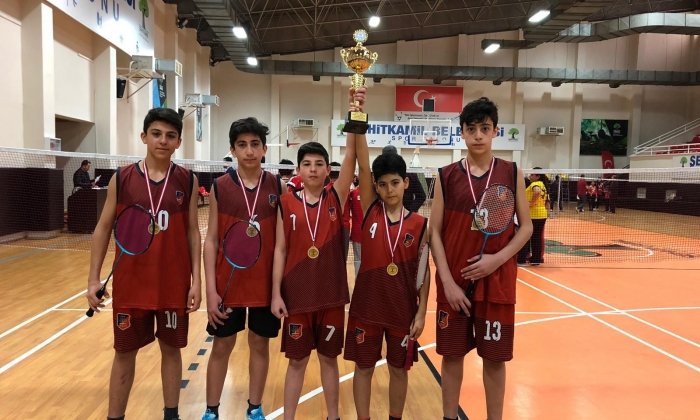 Ada Koleji Badminton Yıldız Erkekler Müsabakasında  Gaziantep 1’cisi oldu