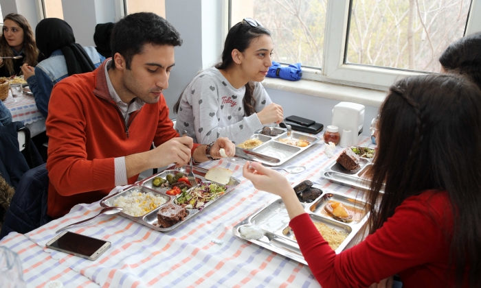 GAÜN’de çölyak hastaları için özel menü