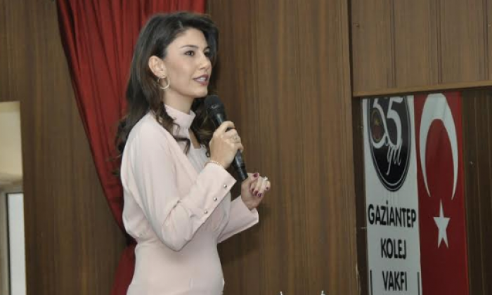 Ece Tatar Sıdal başarının sırlarını öğrencilerle paylaştı