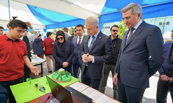 Geleneksel Bilim Şenliği’nin Konuğu Vali Gül