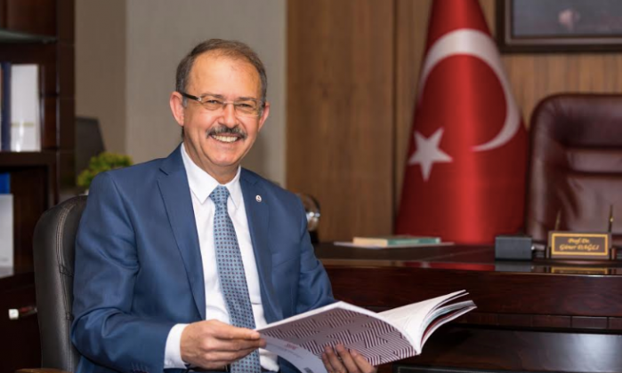 Rektör Dağlı'dan Ramazan Bayramı mesajı