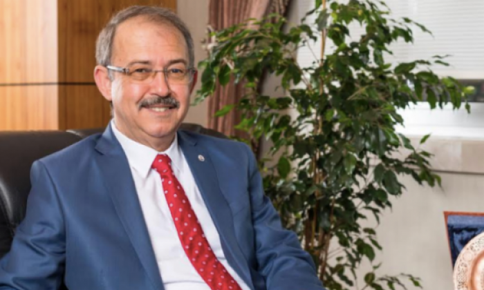 Rektör Dağlı'dan Babalar Günü mesajı