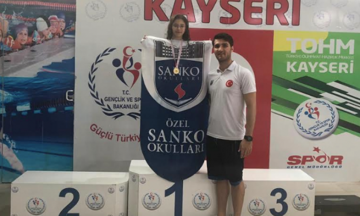 SANKO Okulları yüzücüsü Türkiye şampiyonu oldu