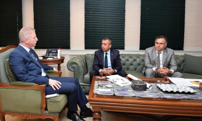 Üniversitede Tekstil Bölümünü seçecek öğrencilere süper burs