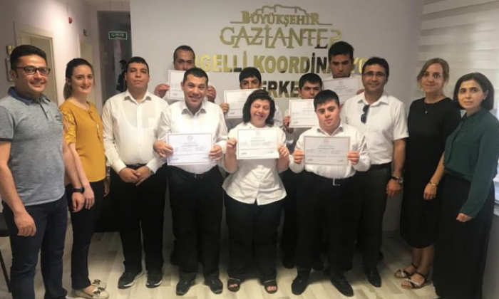 Dezavantajlı kursiyerler sertifikasını aldı