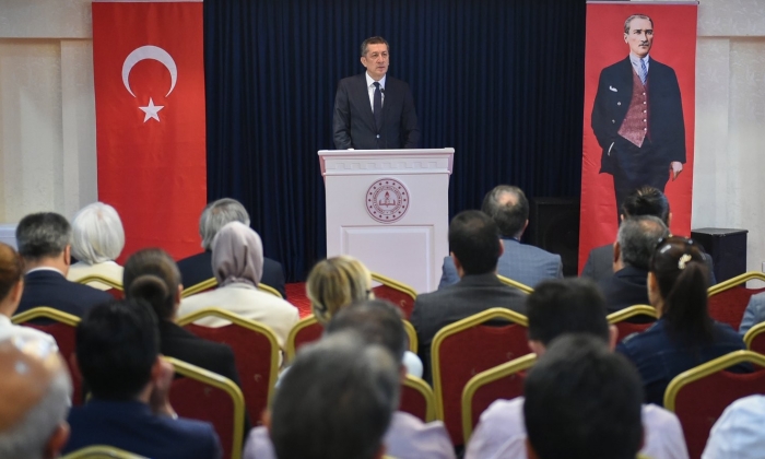 Ziya Selçuk: Öğretmenin güçlendirilmesi ortak meselemiz