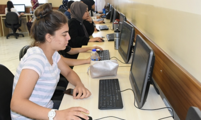 Şahinbey'in sosyal tesislerinde bilgisayar eğitimi alıyorlar