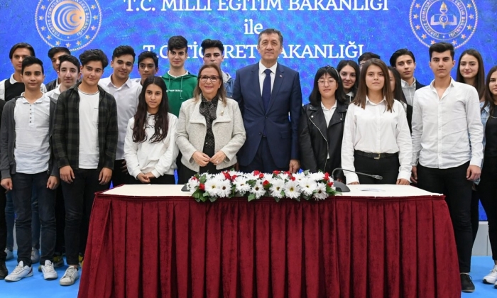 Dış ticaret alanında dünyada söz sahibi nesiller için iş birliği