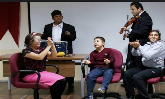 YÖK engelli öğrencilere destek oluyor