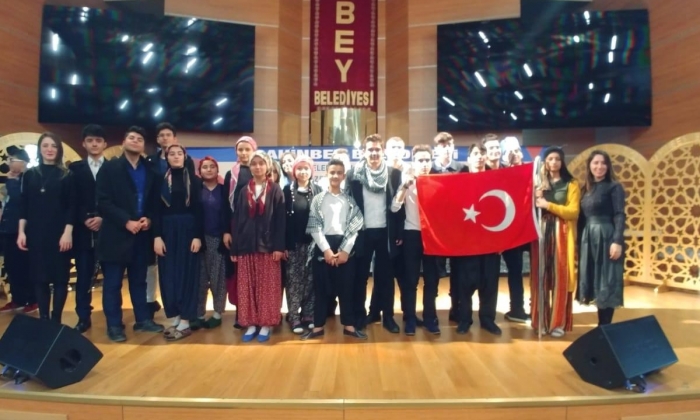 Ağıt yarışmasının birincisi Akşemsettin Anadolu Lisesi