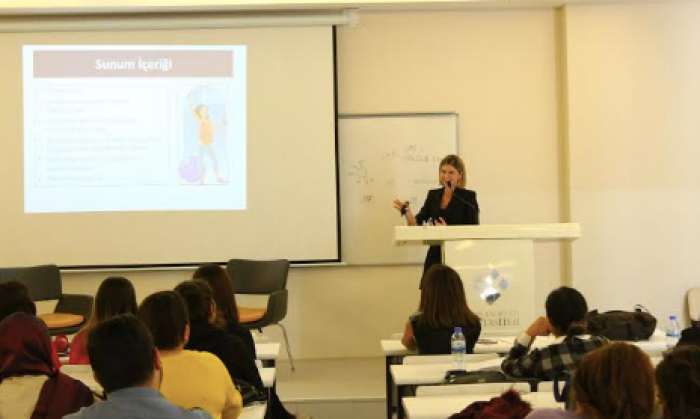 Öğrenci Sempozyumunda Kadın ve Gebe Sağlığını Konuşuldu