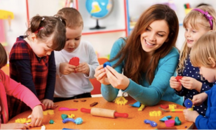 Okulun ilk günleri çocuğunuzu yakından izleyin