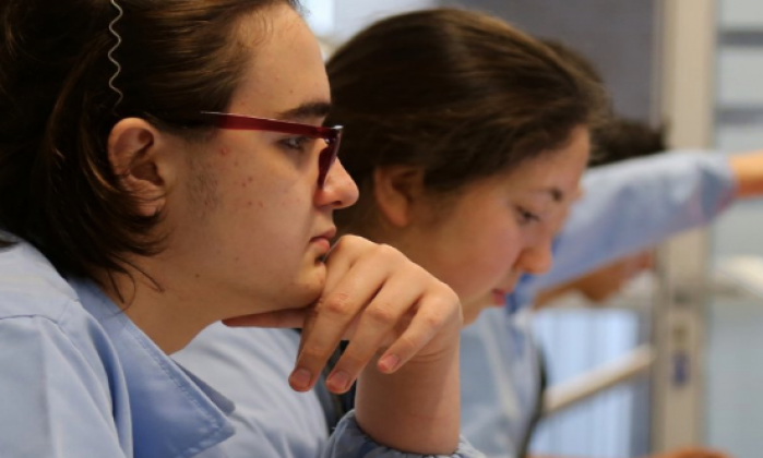 Meslek liselerinin atölyeleri son teknolojilerle donatılıyor