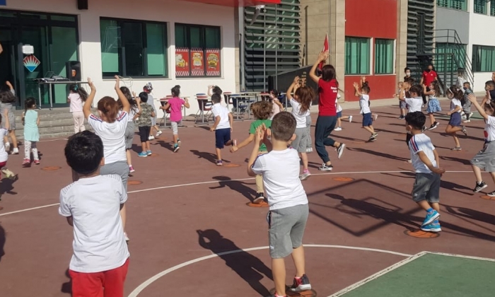 Kampüste ilk ders zili