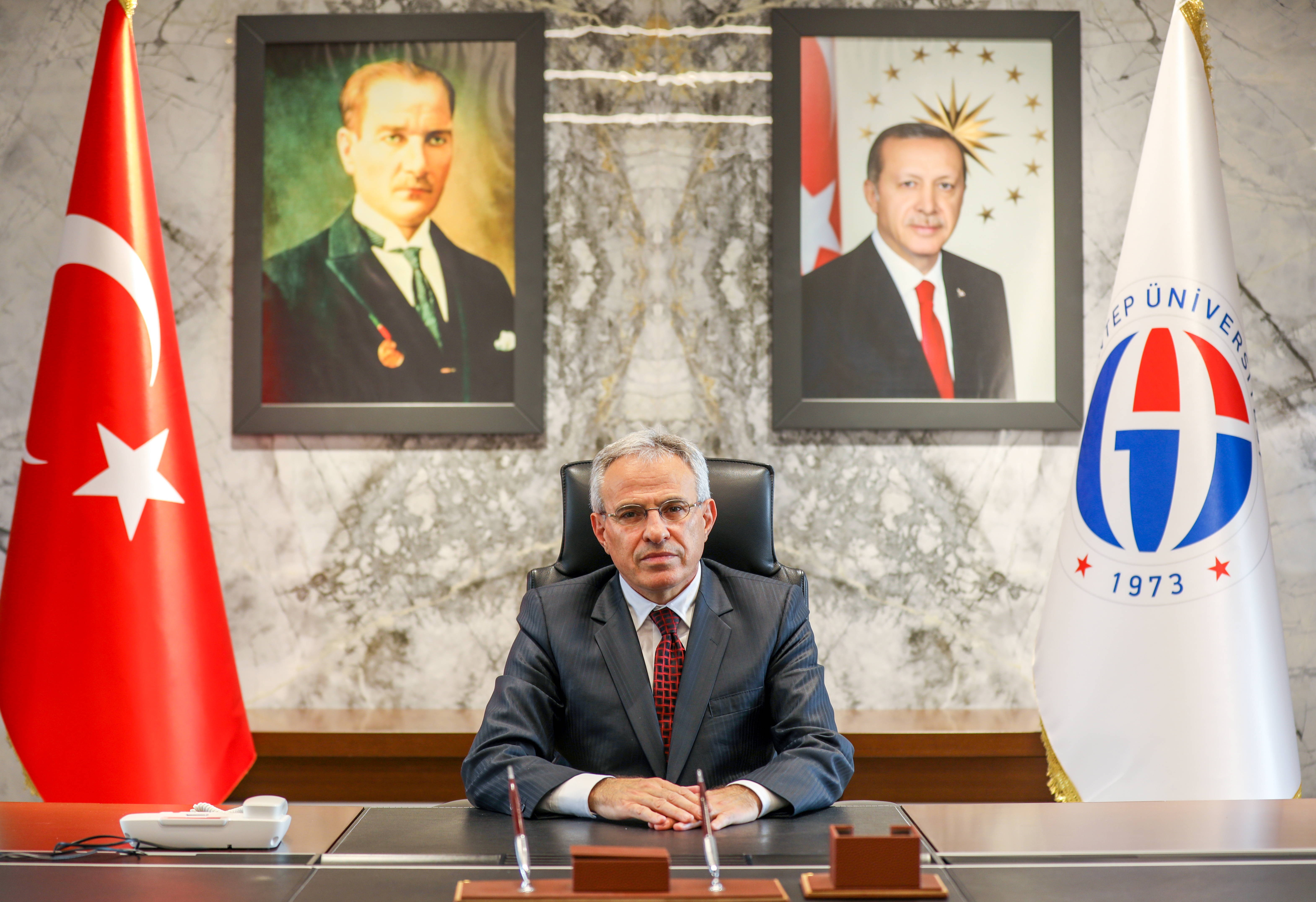 Prof. Dr. Özaydın’dan 2 mesaj