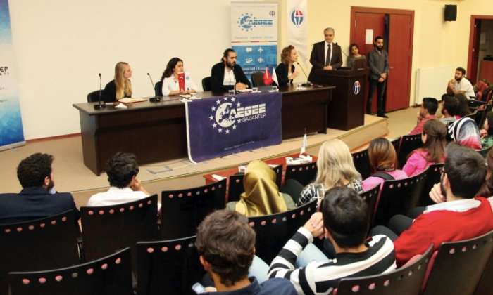 GAÜN Suriyeli gerçeklerini Dünya gençlerine anlatıyor