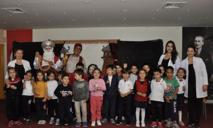 Kolejliler Hacıvat- Karagöz'le buluştu