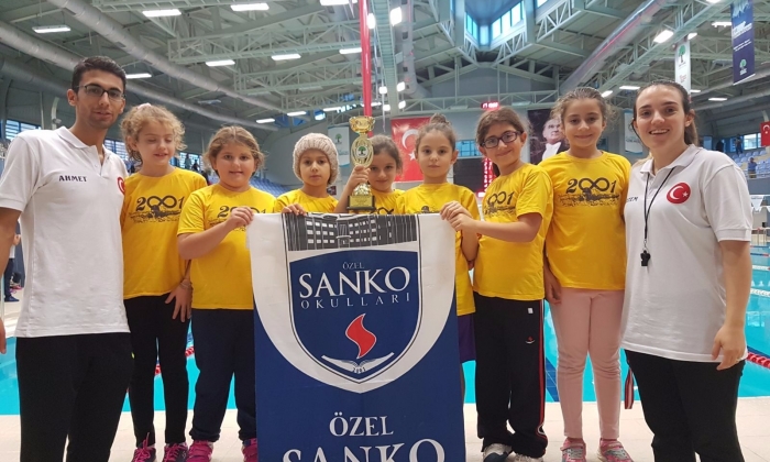 ÖZEL SANKO SPORCULARI KULAÇLARINI “CUMHURİYET KUPASI” İÇİN ATTI