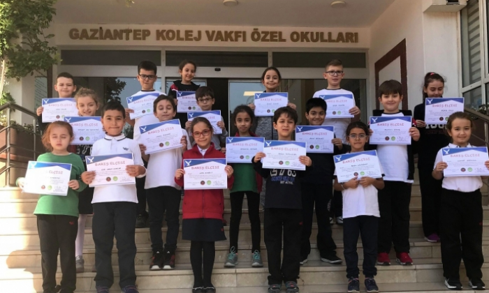 Barış Elçileri görev başında