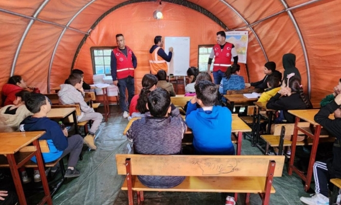 Depremzede öğrencilere ek kontenjan müjdesi