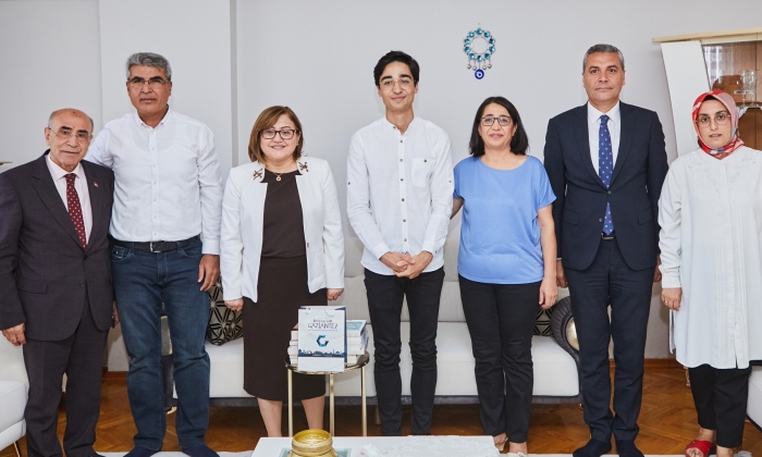 Şahin, YKS’de dereceye giren öğrencilerle buluşuyor