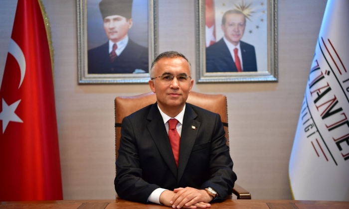 Vali Çeber GAÜN takımlarını kutladı!