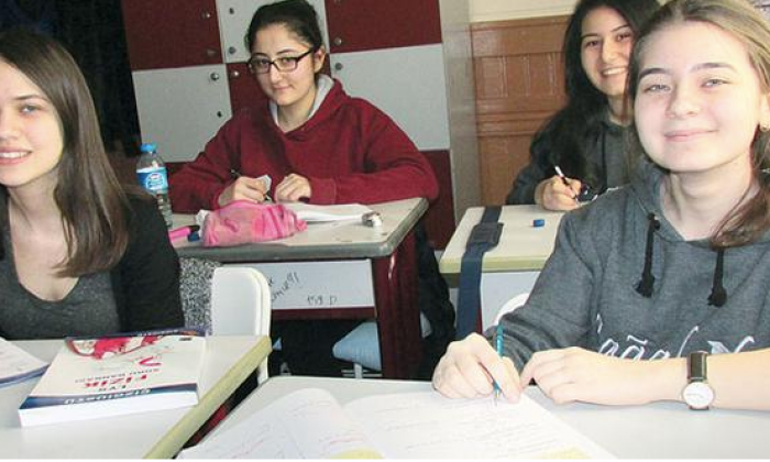 Liseye girişte son durum: 8. sınıf, 6 ders, 90 soru