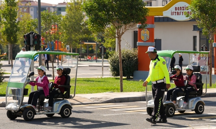 Öğrencilere trafik bilinci aşılanıyor!
