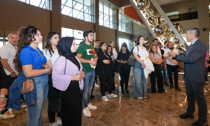 D.T. Şehitkamil Sahnesi’ni incelediler!