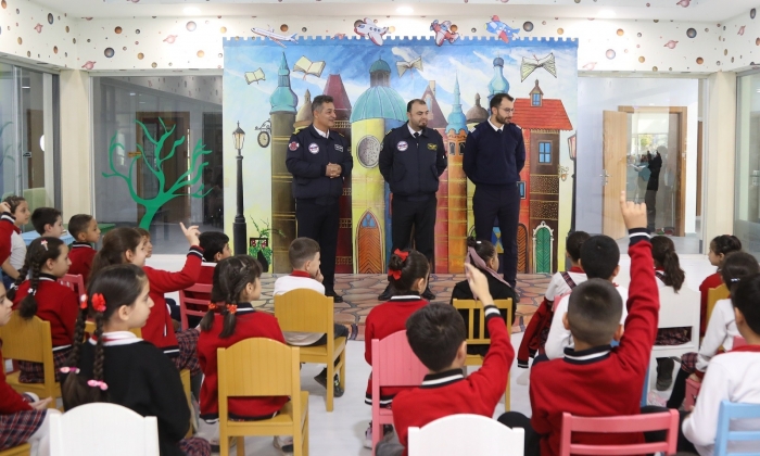 Çocuklar, gelecekteki mesleklerine karar veriyor