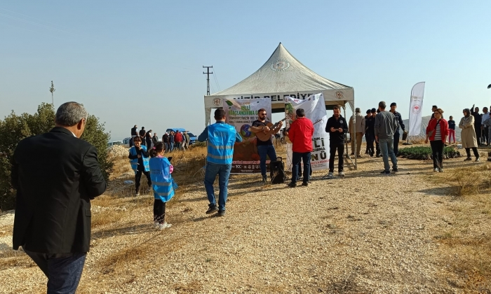GAÜN Yüzlerce Fidan Toprakla Buluşturdu
