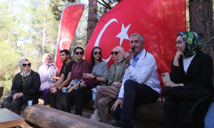 Tahmazoğlu öğretmenleri ağırladı