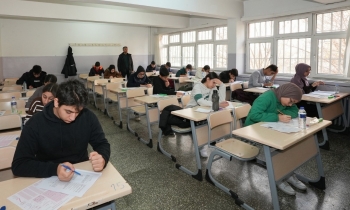 Tarihini En İyi Bilen Öğrenci Ve Okulu Ödüllendirilecek