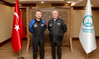    Şahinbey Alper Gezeravcı’yı Gaziantepli Öğrencilerle Buluşturdu