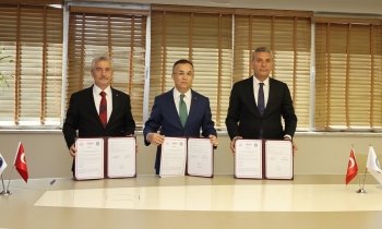    İmzalar Gençler İçin Atıldı   