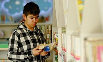 8 Yaşındaki Berat Koca 4 Yılda 400 Kitap Okudu