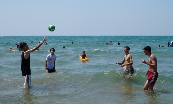 Deniz kampı, öğrencilere unutulmaz bir gün yaşatıyor