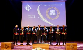 HKÜ’de başarı ödüllendirildi