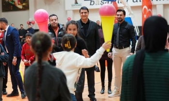    Umut Yılmaz’dan Karne Hediyesi